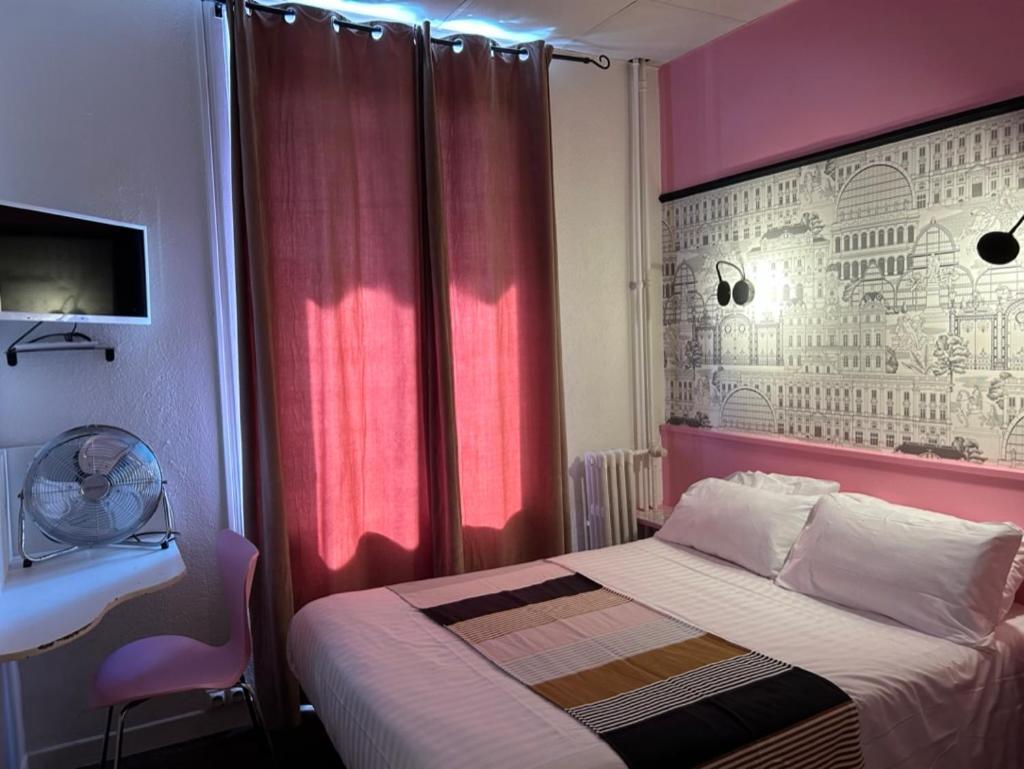 Hotel De La Croix-Rousse Лион Екстериор снимка